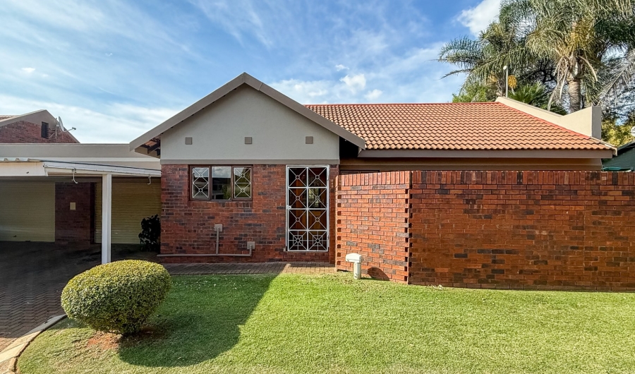 3 Bedroom Property for Sale in Flamwood North West